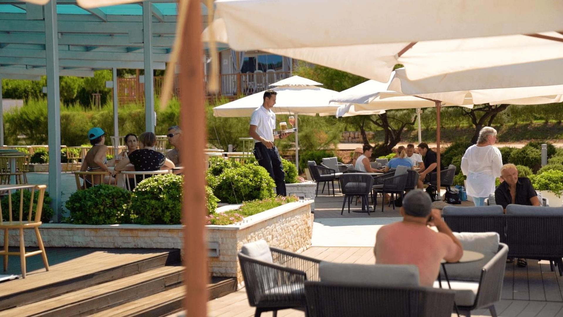 Easyatent Camping Porto Sole เวอร์ซาร์ ภายนอก รูปภาพ