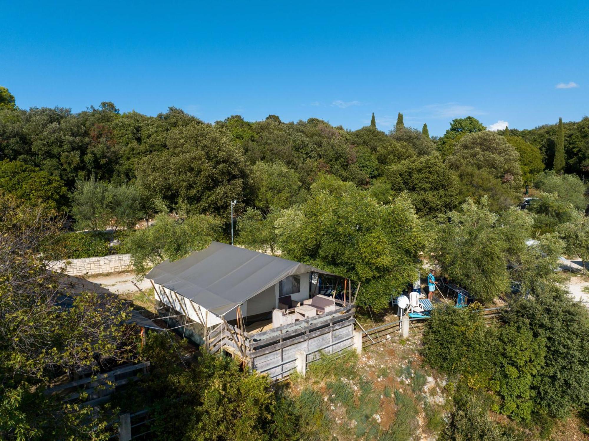 Easyatent Camping Porto Sole เวอร์ซาร์ ภายนอก รูปภาพ