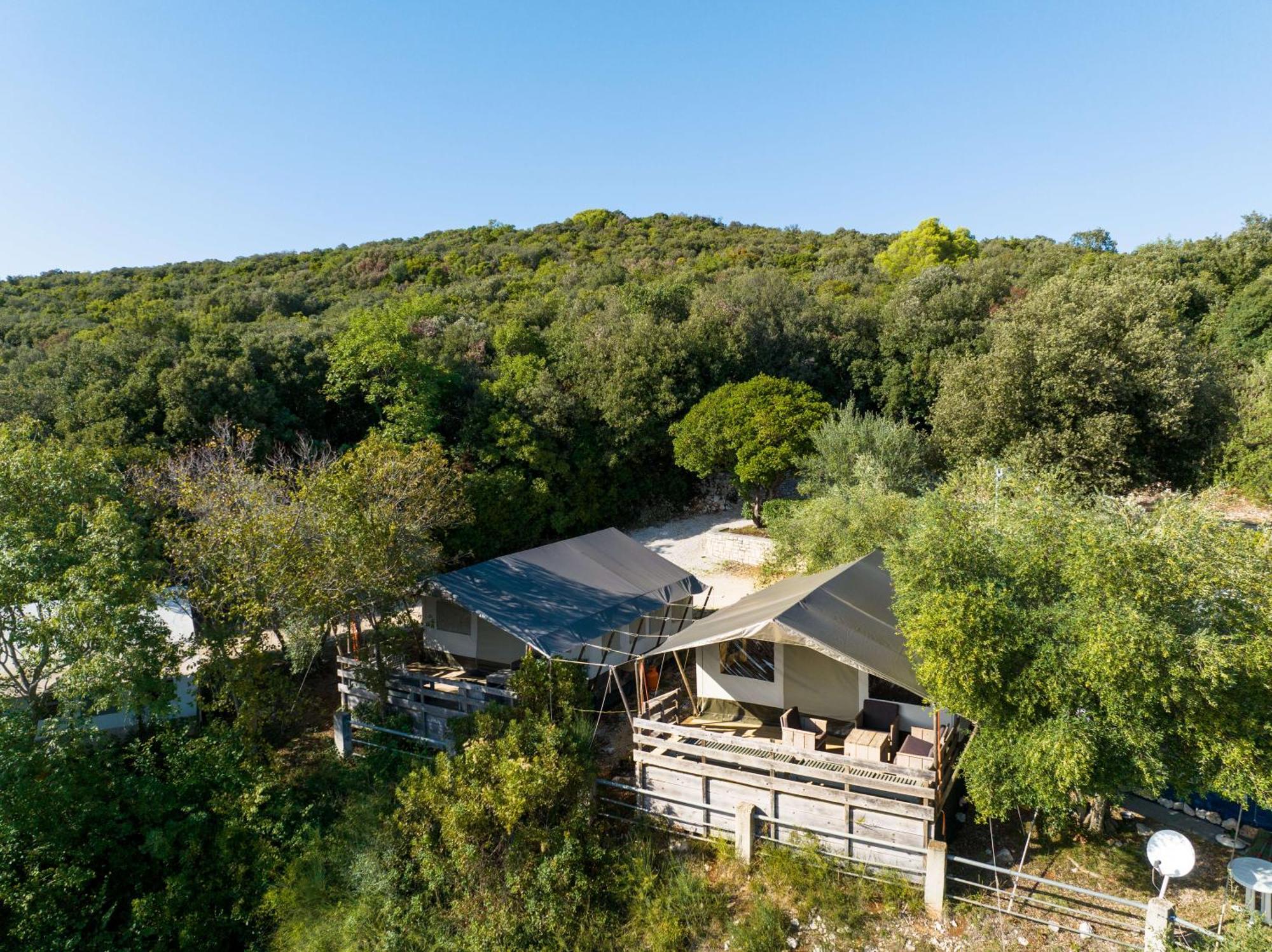 Easyatent Camping Porto Sole เวอร์ซาร์ ภายนอก รูปภาพ